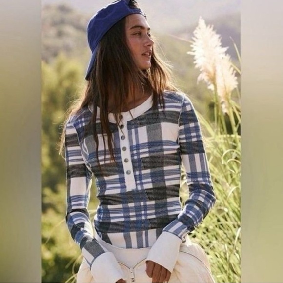 NWT Free People Movement Tees Top Long Sleeve Blue White Size M - Picture 8 of 12